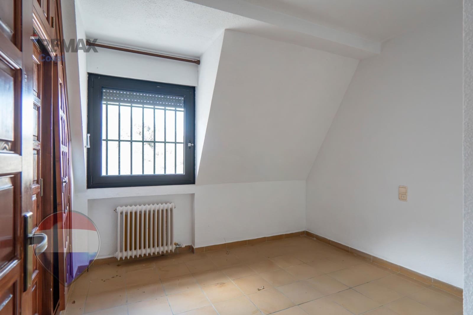 20 bedroom Hotel for sale in Guejar Sierra with garage - € 1,650,000 (Ref: 9755862)