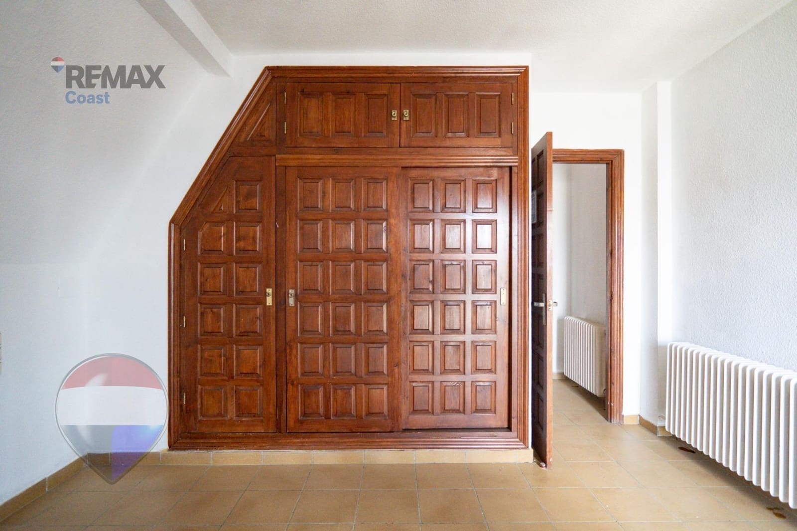 20 bedroom Hotel for sale in Guejar Sierra with garage - € 1,650,000 (Ref: 9755862)