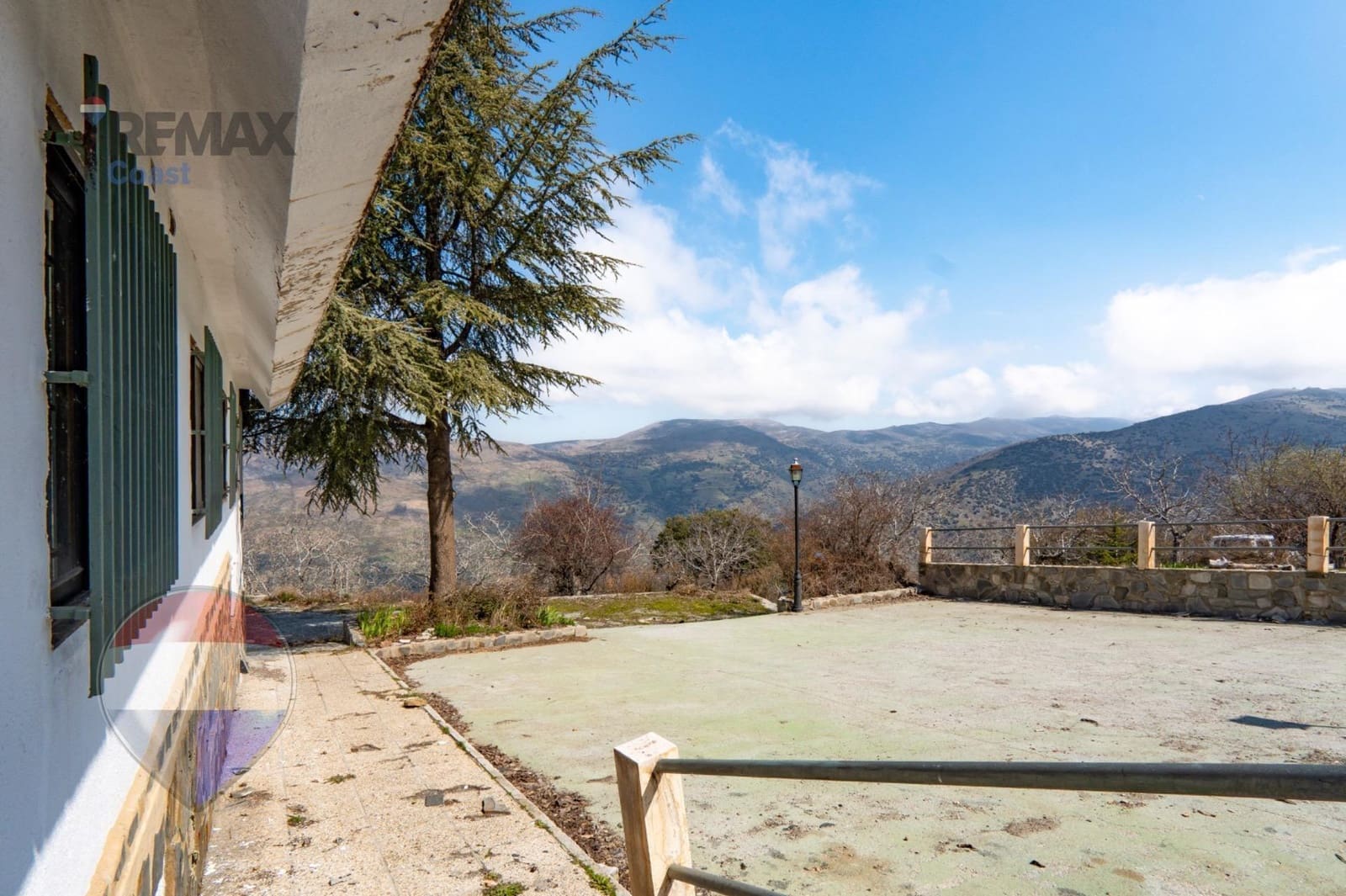 20 bedroom Hotel for sale in Guejar Sierra with garage - € 1,650,000 (Ref: 9755862)