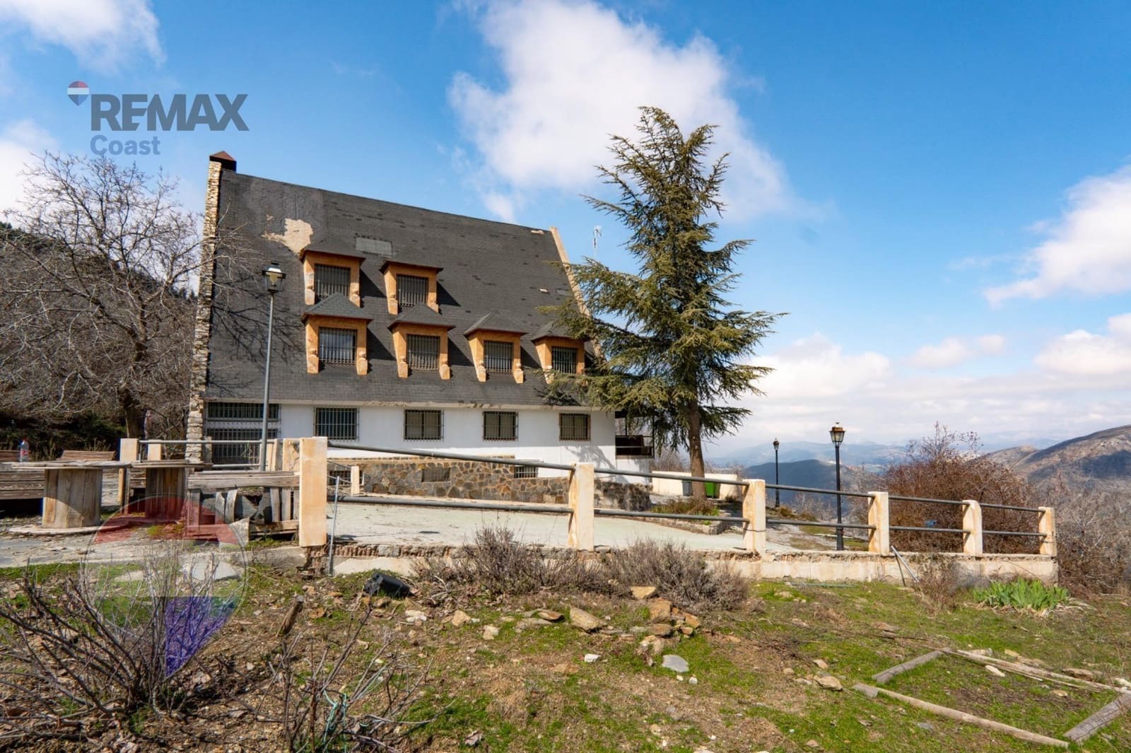 20 bedroom Hotel for sale in Guejar Sierra with garage - € 1,650,000 (Ref: 9755862)