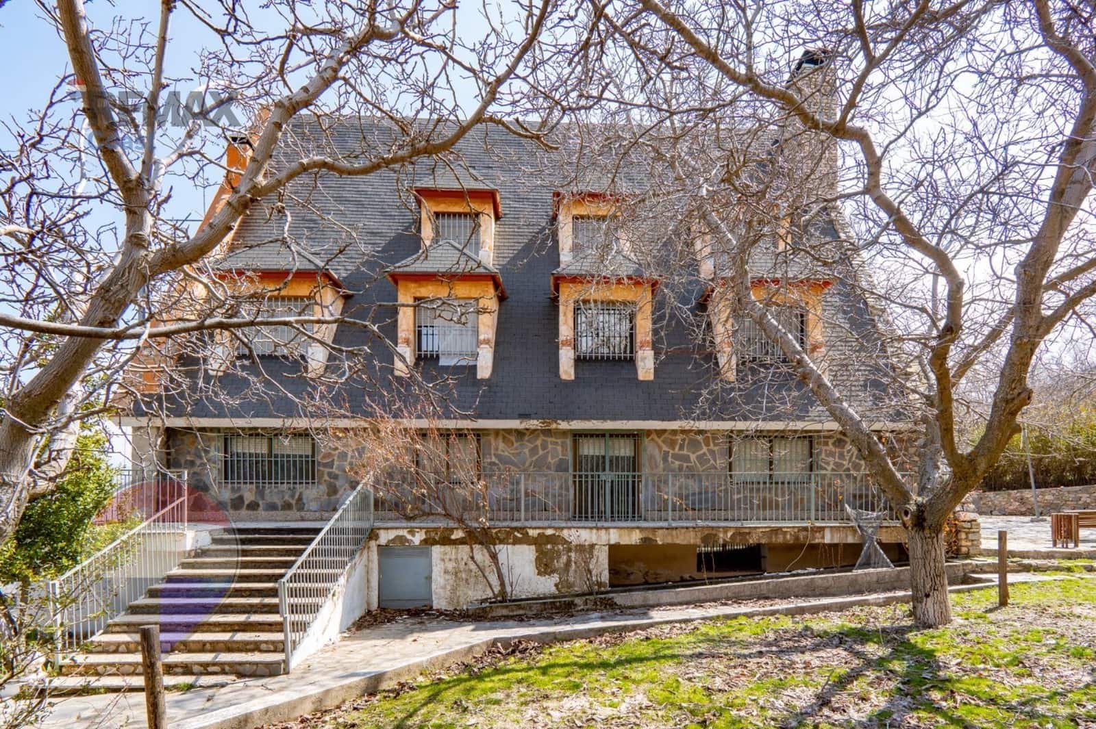 20 bedroom Hotel for sale in Guejar Sierra with garage - € 1,650,000 (Ref: 9755862)