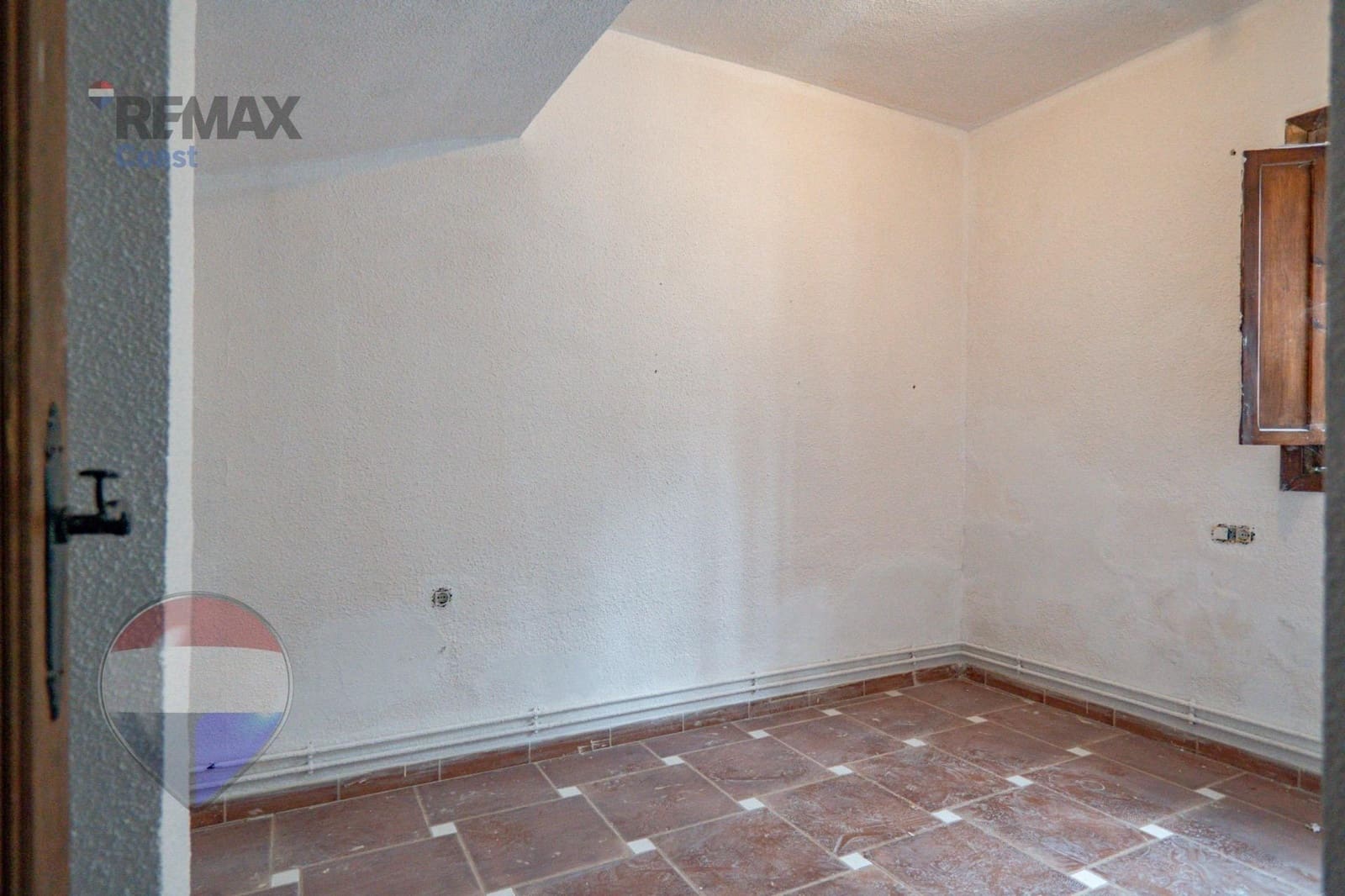 20 bedroom Hotel for sale in Guejar Sierra with garage - € 1,650,000 (Ref: 9755862)