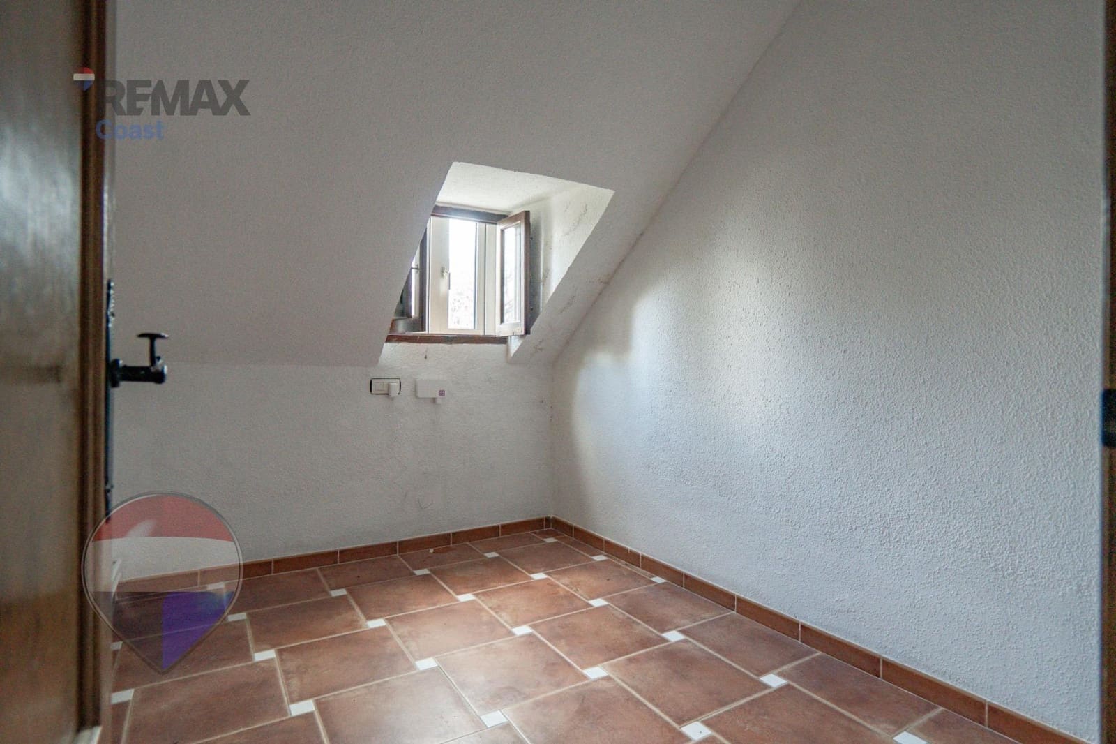 20 bedroom Hotel for sale in Guejar Sierra with garage - € 1,650,000 (Ref: 9755862)