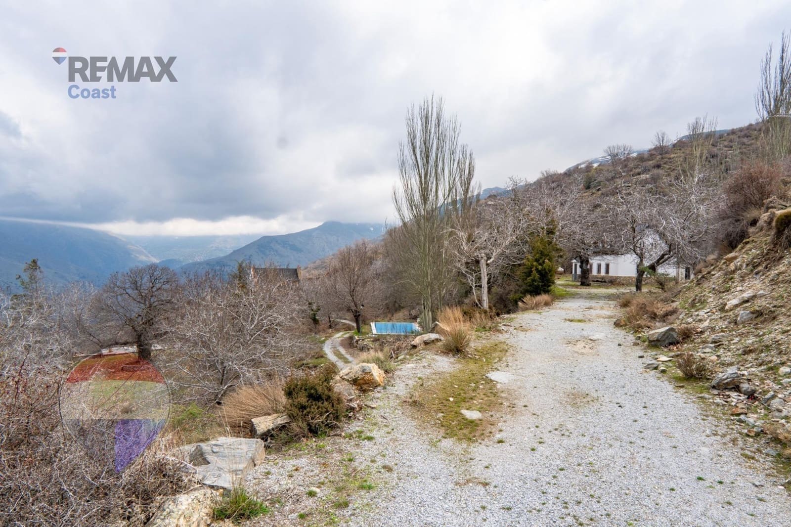 20 bedroom Hotel for sale in Guejar Sierra with garage - € 1,650,000 (Ref: 9755862)