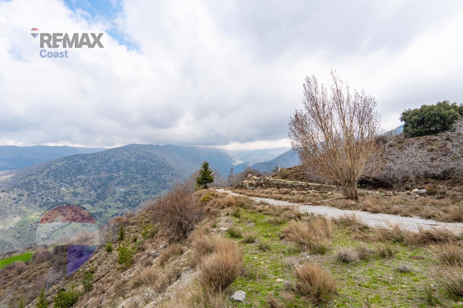 20 bedroom Hotel for sale in Guejar Sierra with garage - € 1,650,000 (Ref: 9755862)