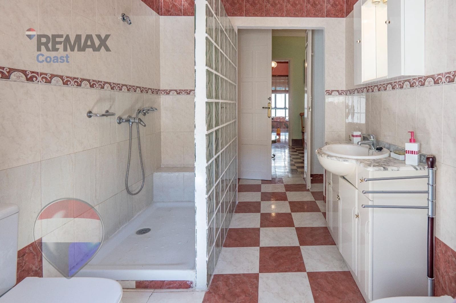 5 slaapkamer Huis te koop in Cuevas Bajas met garage - € 279.000 (Ref: 9759122)