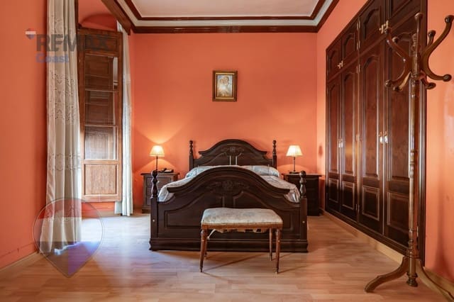 5 slaapkamer Huis te koop in Cuevas Bajas met garage - € 279.000 (Ref: 9759122)