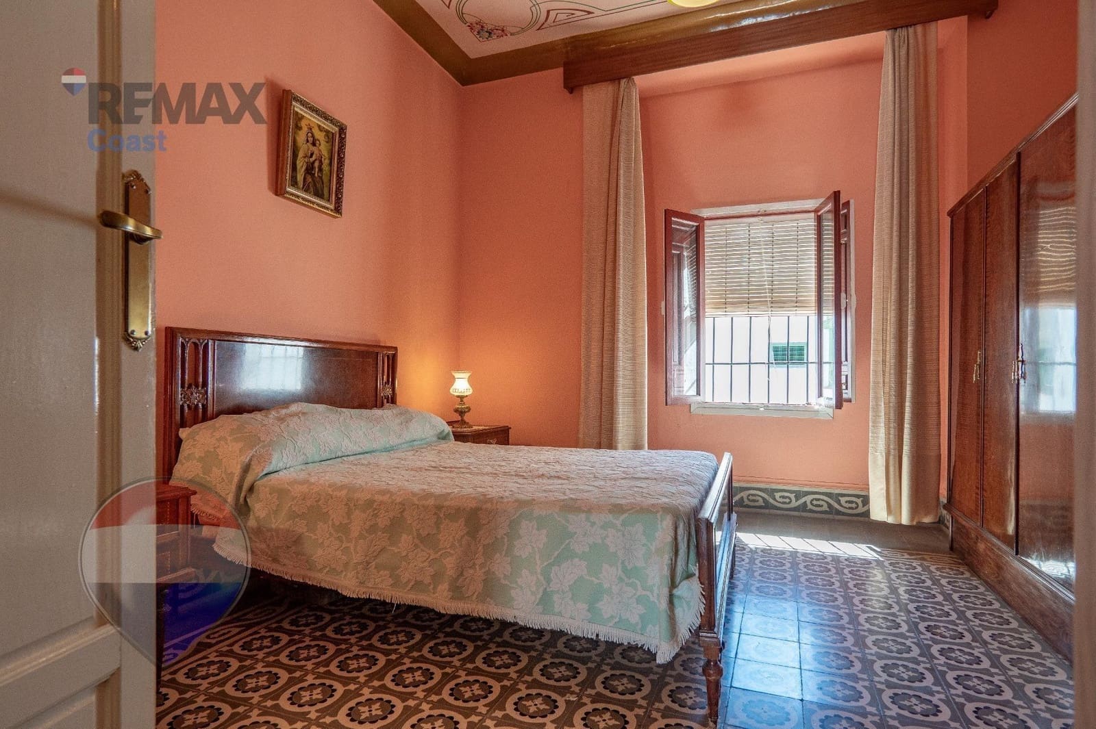 5 slaapkamer Huis te koop in Cuevas Bajas met garage - € 279.000 (Ref: 9759122)