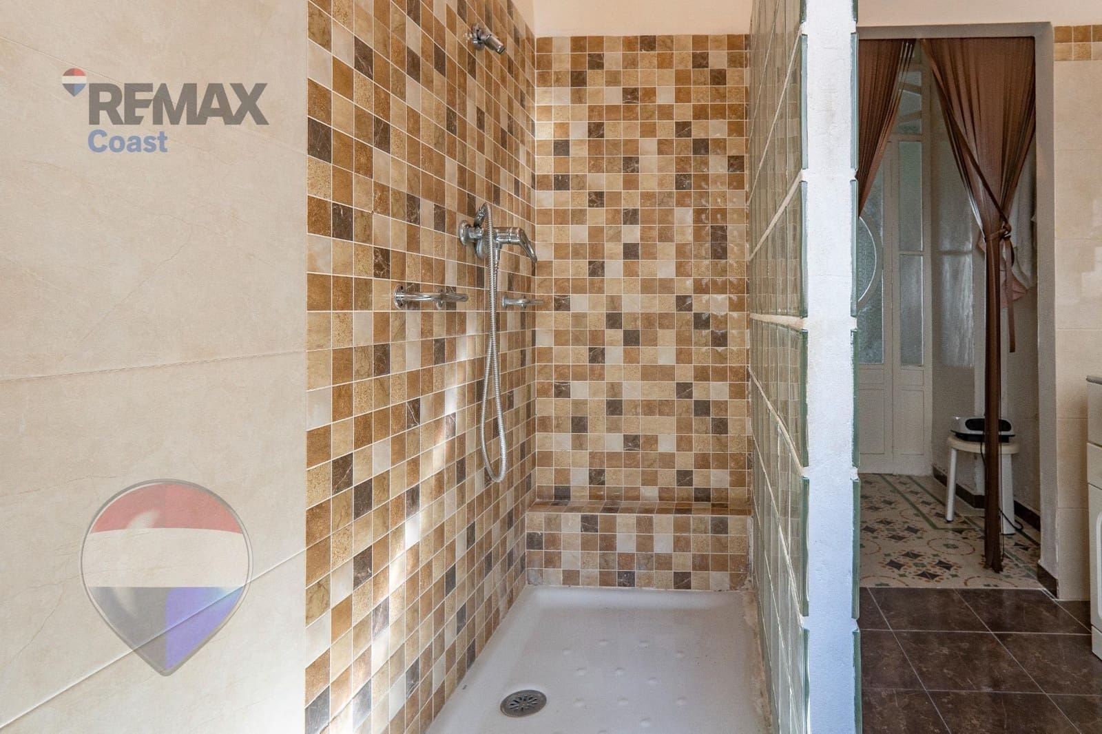 5 slaapkamer Huis te koop in Cuevas Bajas met garage - € 279.000 (Ref: 9759122)