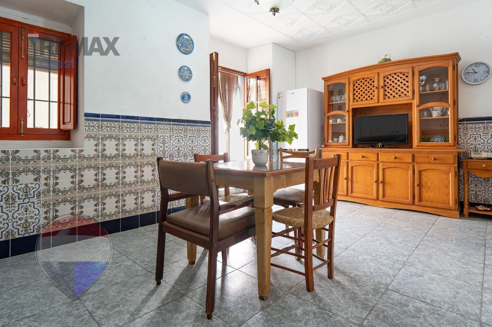 5 slaapkamer Huis te koop in Cuevas Bajas met garage - € 279.000 (Ref: 9759122)