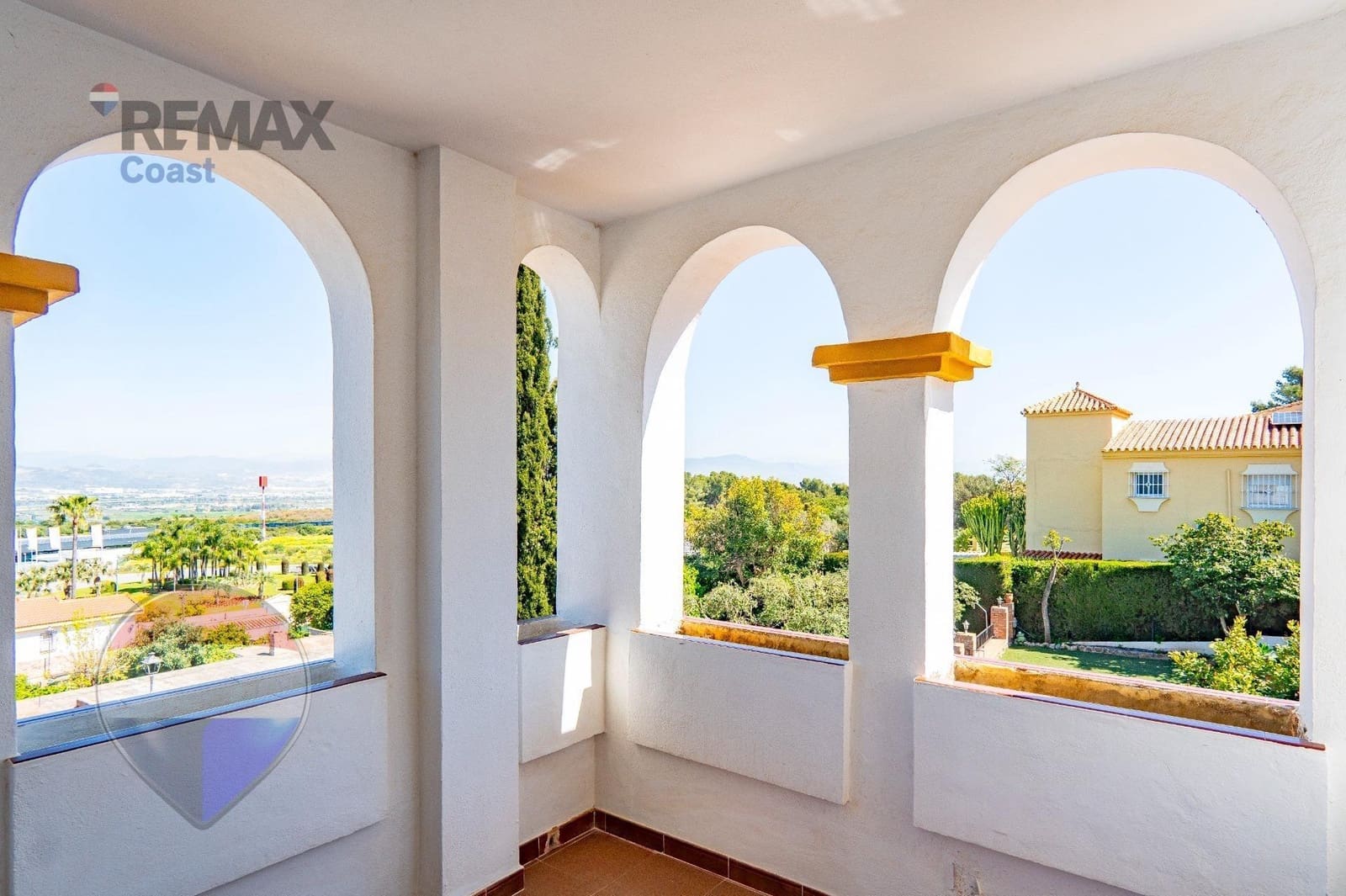 5 slaapkamer Villa te koop in Alhaurin de la Torre met zwembad - € 990.000 (Ref: 9763677)