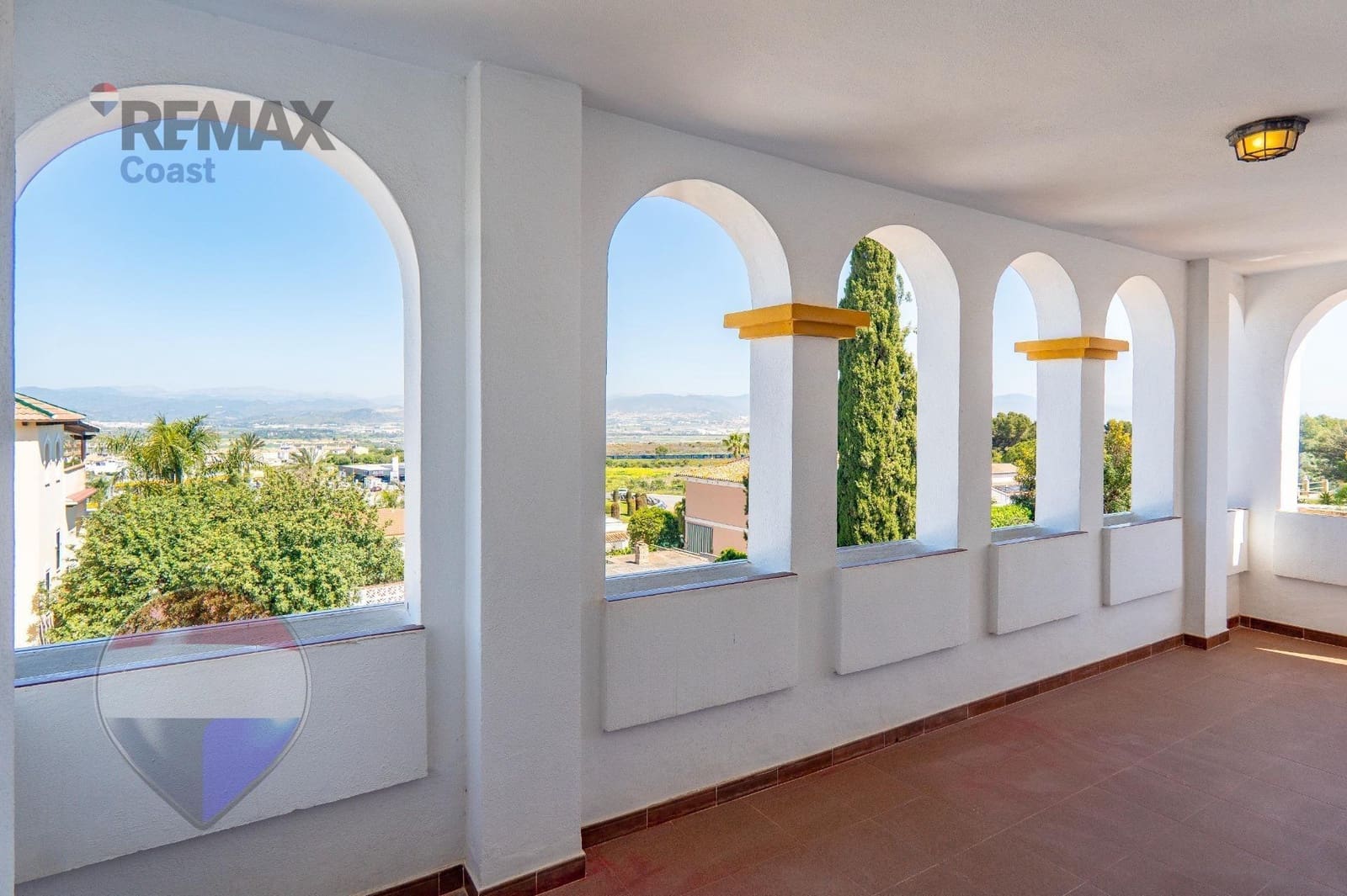 5 slaapkamer Villa te koop in Alhaurin de la Torre met zwembad - € 990.000 (Ref: 9763677)