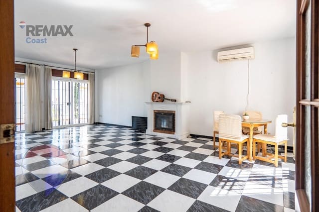 5 soverom Villa til salgs i Alhaurín de la Torre med svømmebasseng - € 990 000 (Ref: 9763677)