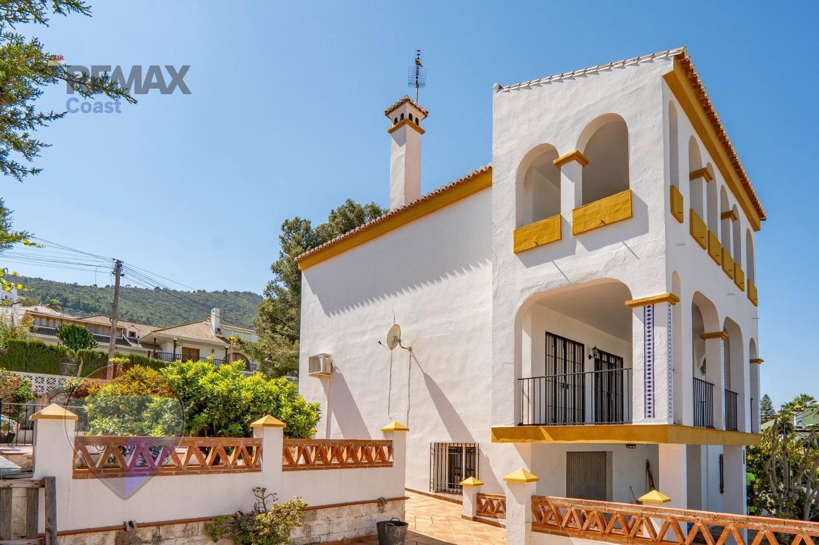 5 slaapkamer Villa te koop in Alhaurin de la Torre met zwembad - € 990.000 (Ref: 9763677)