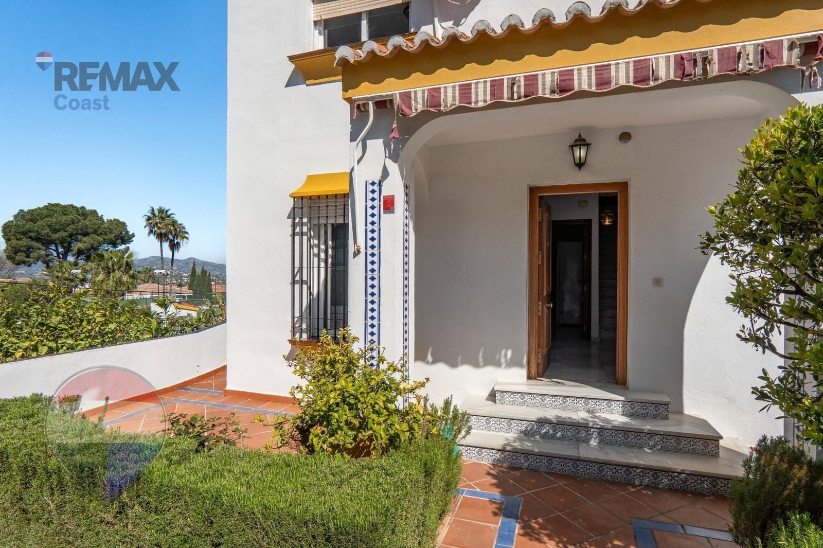 5 slaapkamer Villa te koop in Alhaurin de la Torre met zwembad - € 990.000 (Ref: 9763677)