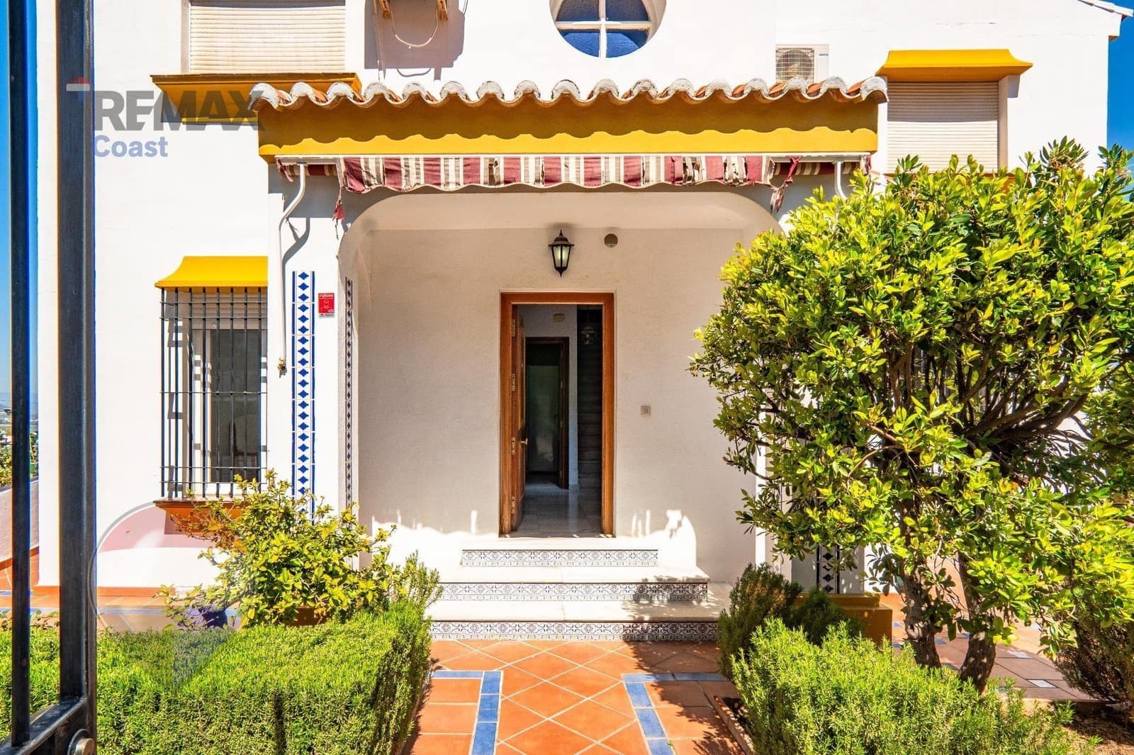 5 slaapkamer Villa te koop in Alhaurin de la Torre met zwembad - € 990.000 (Ref: 9763677)