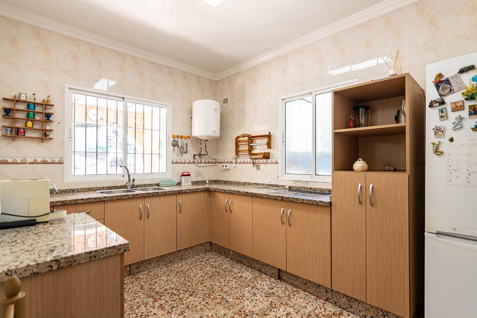 3 bedroom Finca/Country House for sale in Cartama with pool - € 180,000 (Ref: 9770768)