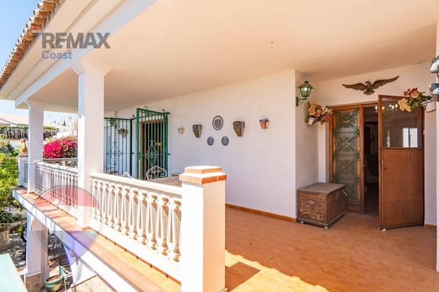 4 soveværelse Villa til salg i Chilches, Vélez-Málaga med swimmingpool - € 595.000 (Ref: 9780714)