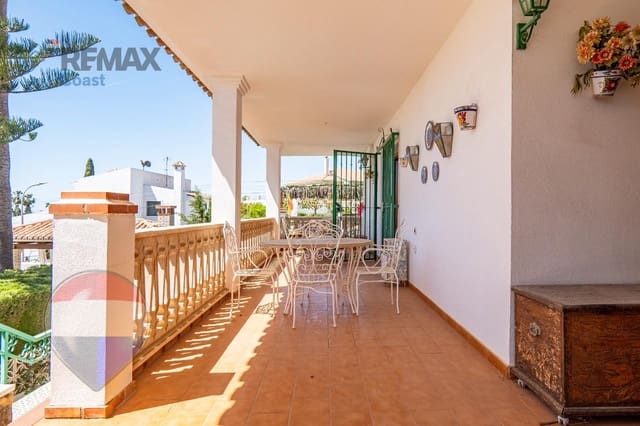 4 soveværelse Villa til salg i Chilches, Vélez-Málaga med swimmingpool - € 595.000 (Ref: 9780714)