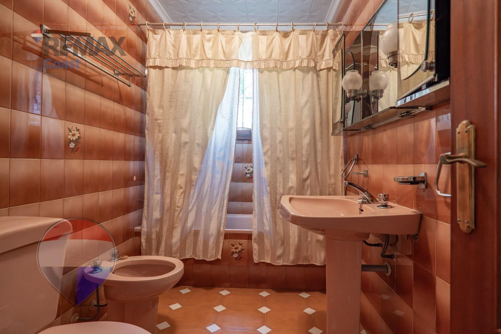 4 camera da letto Villa in vendita in Chilches con piscina - 595.000 € (Rif: 9780714)