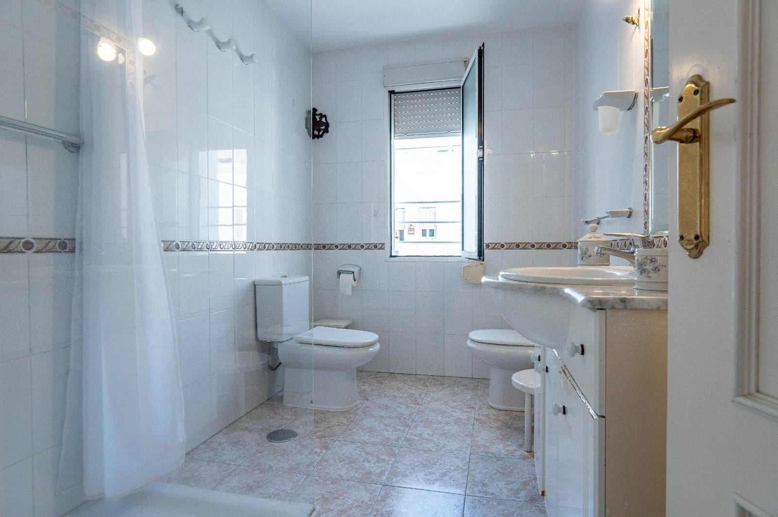 4 slaapkamer Flat te koop in Malaga stad met garage - € 700.000 (Ref: 9785070)