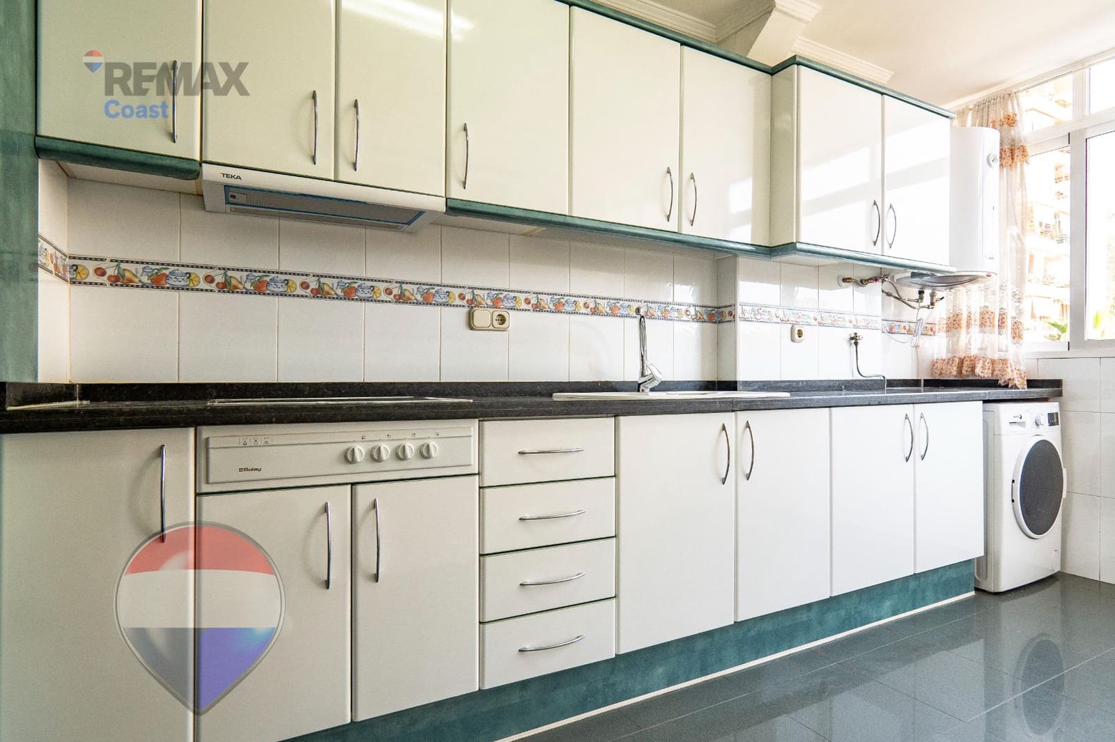 4 soveværelse Lejlighed til salg i Puerto de la Torre med swimmingpool - € 350.000 (Ref: 9794815)