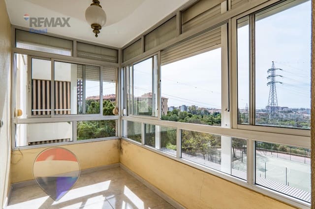 4 sypialnia Mieszkanie na sprzedaż w Puerto de la Torre, Miasto Málaga z basenem - 350 000 € (Ref: 9794815)