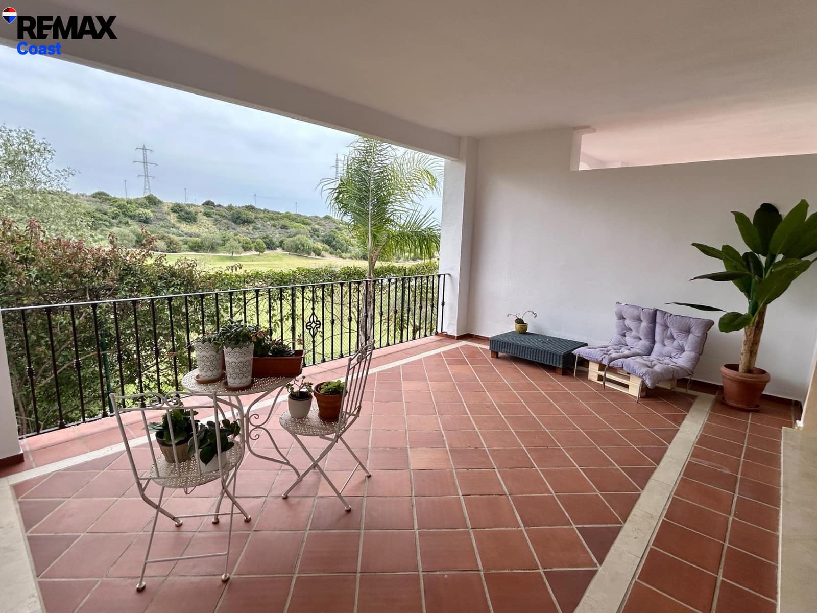Adosado de 3 habitaciones en Estepona en alquiler con piscina garaje - 1.800 € (Ref: 9808123)