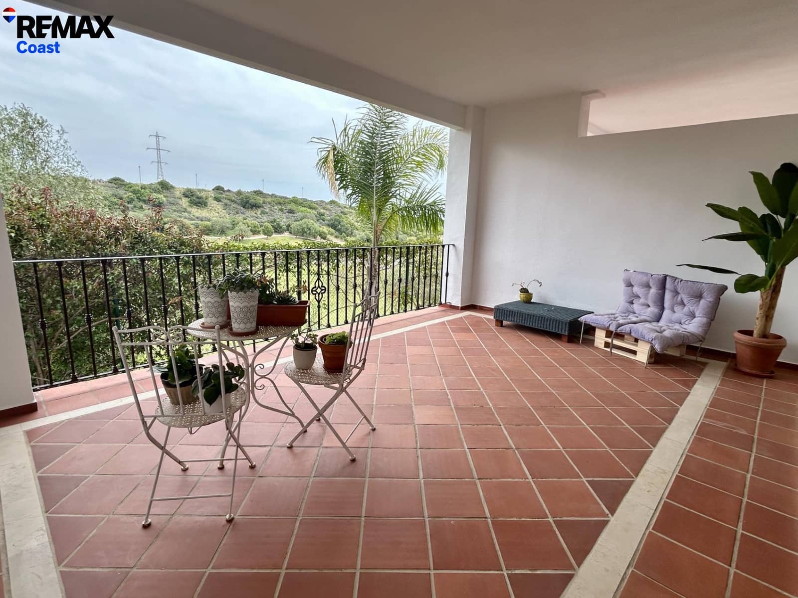 Adosado de 3 habitaciones en Estepona en alquiler con piscina garaje - 1.800 € (Ref: 9808123)