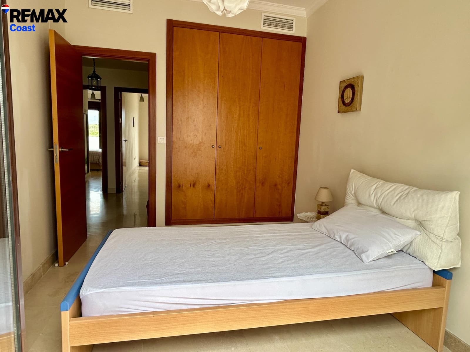 Adosado de 3 habitaciones en Estepona en alquiler con piscina garaje - 1.800 € (Ref: 9808123)