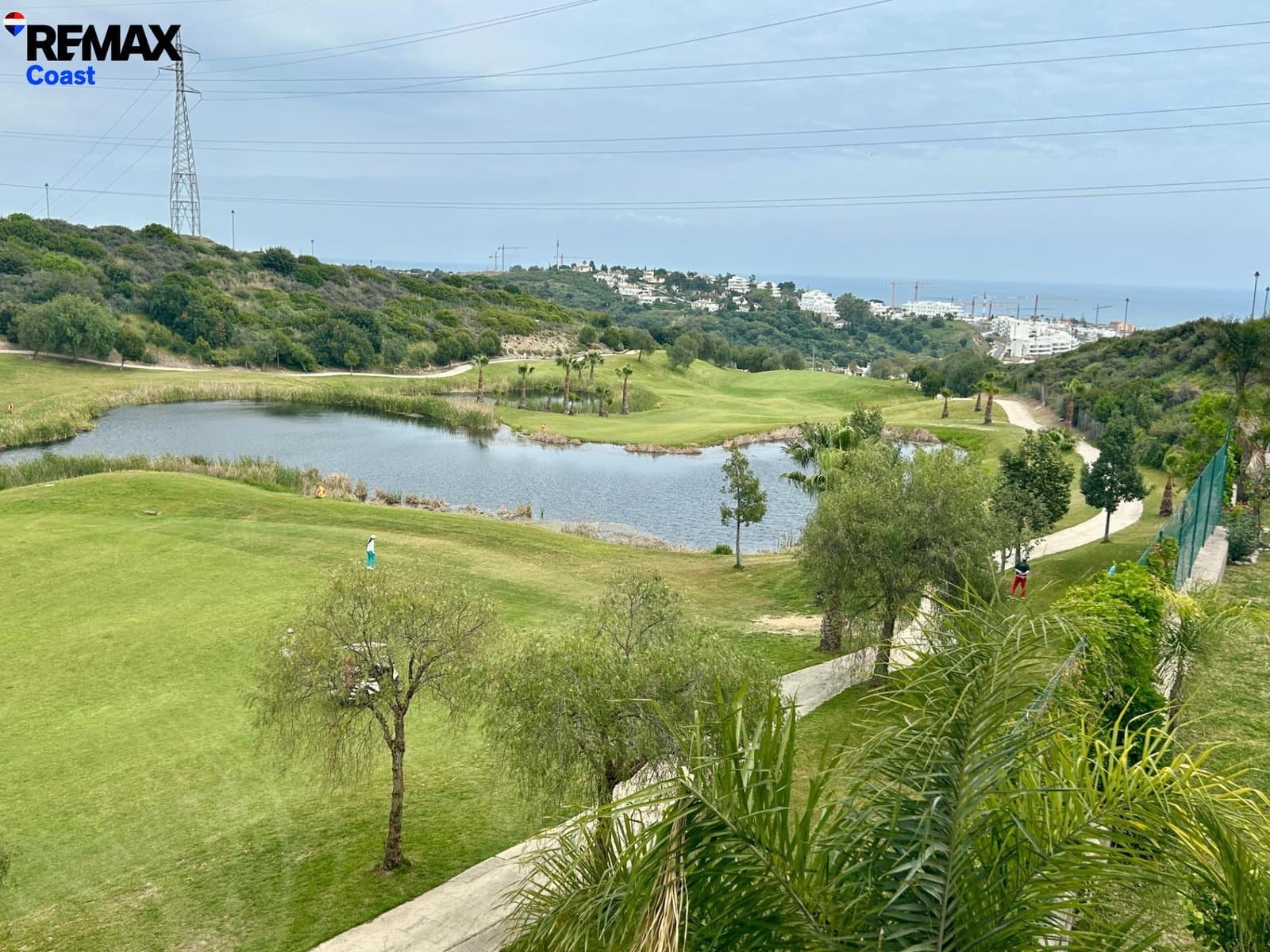 Adosado de 3 habitaciones en Estepona en alquiler con piscina garaje - 1.800 € (Ref: 9808123)