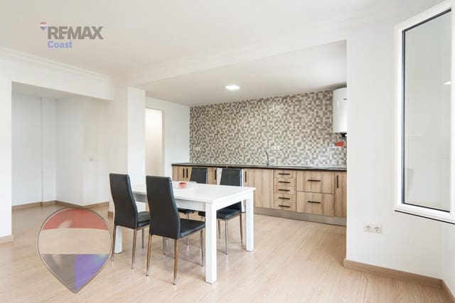 2 slaapkamer Flat te koop in Málaga stad met zwembad - € 240.000 (Ref: 9812268)