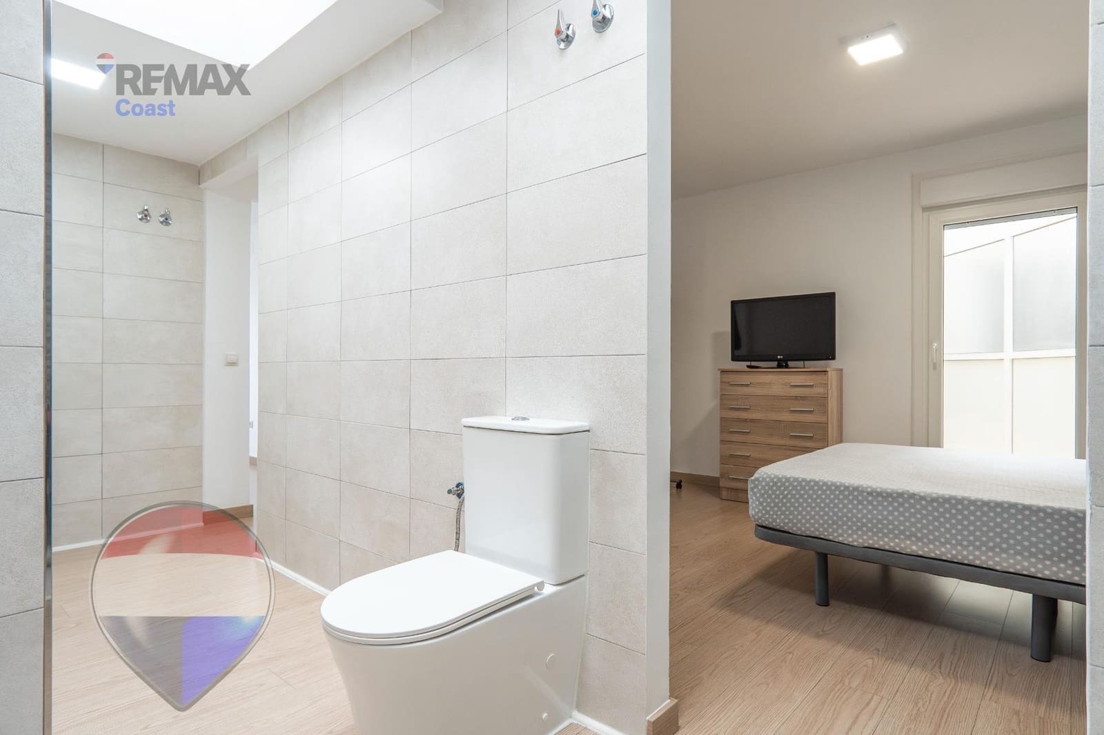 2 slaapkamer Flat te koop in Malaga stad met zwembad - € 240.000 (Ref: 9812268)