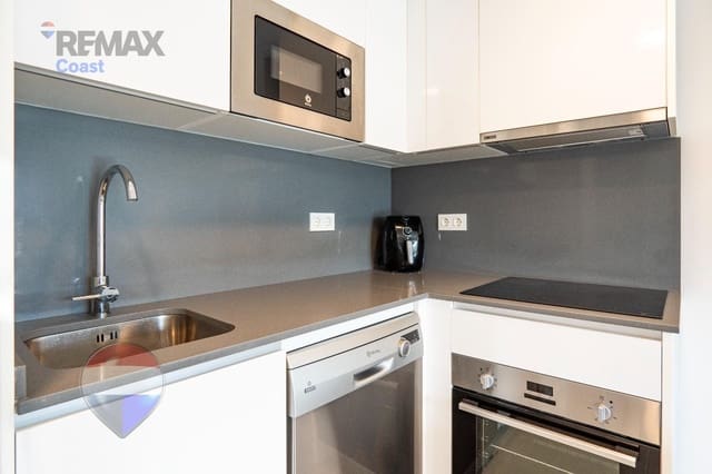 3 quarto Apartamento para arrendar em Valle Niza, Vélez-Málaga com piscina garagem - 1 200 € (Ref: 9831665)