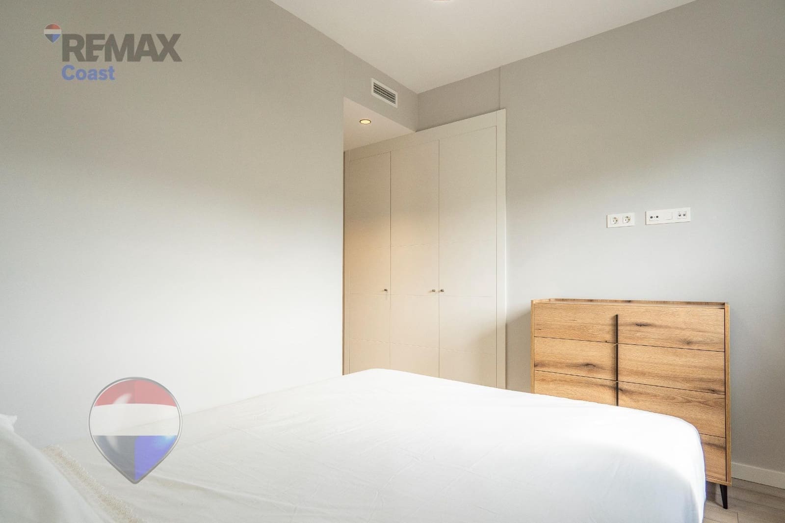 3 quarto Apartamento para arrendar em Valle Niza com piscina garagem - 1 200 € (Ref: 9831665)