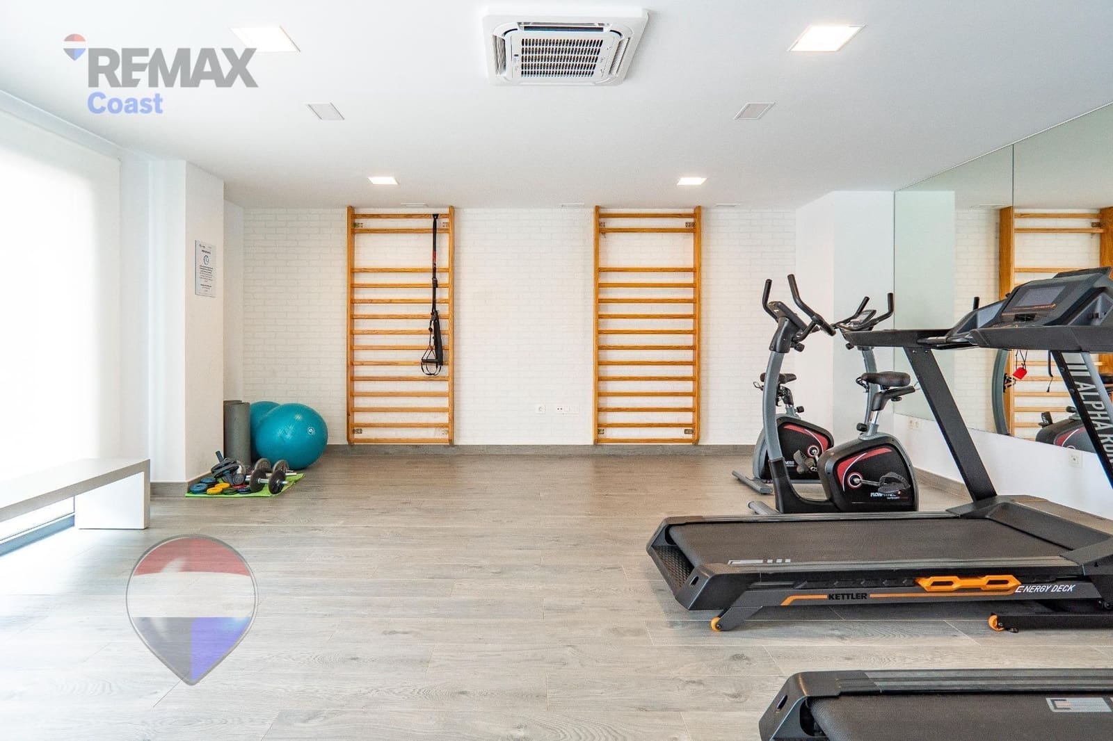 3 quarto Apartamento para arrendar em Valle Niza com piscina garagem - 1 200 € (Ref: 9831665)