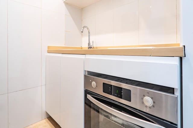 1 soverom Studio til leie i Centro, Málaga by - € 950 (Ref: 9833808)