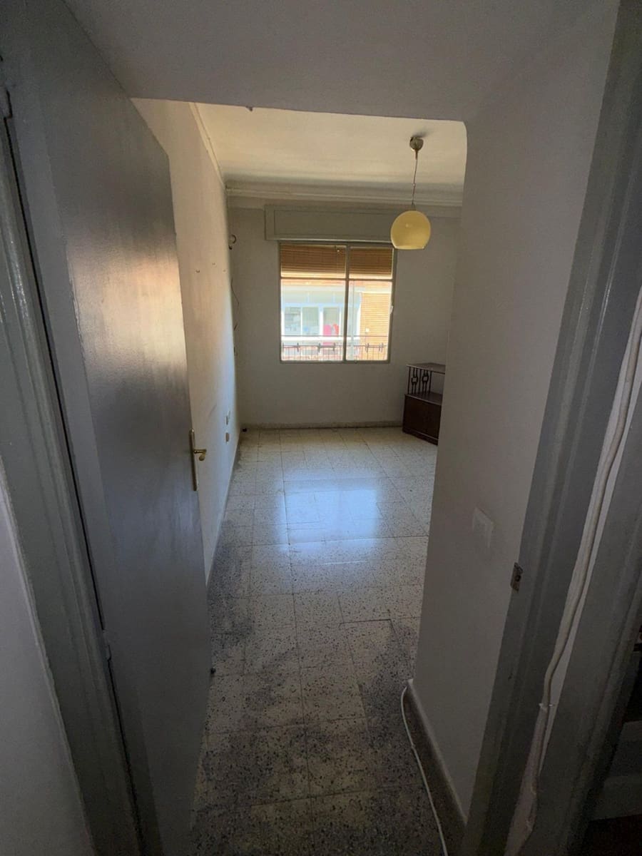 4 soverom Leilighet til salgs i Malaga by - € 299 000 (Ref: 9846564)