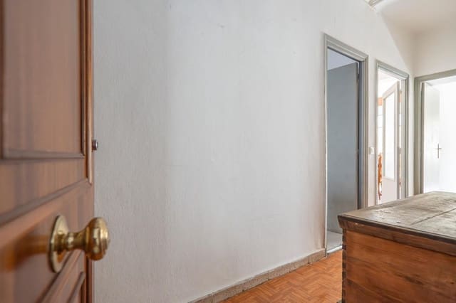 4 soveværelse Lejlighed til salg i Capuchinos, Málaga by - € 299.000 (Ref: 9846564)