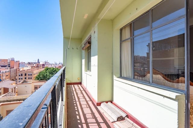 4 soveværelse Lejlighed til salg i Capuchinos, Málaga by - € 299.000 (Ref: 9846564)