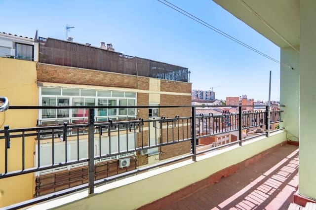 4 soveværelse Lejlighed til salg i Capuchinos, Málaga by - € 299.000 (Ref: 9846564)