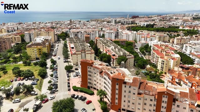 2 bedroom Penthouse for sale in Centro, Estepona with pool garage - € 430,000 (Ref: 9849531)