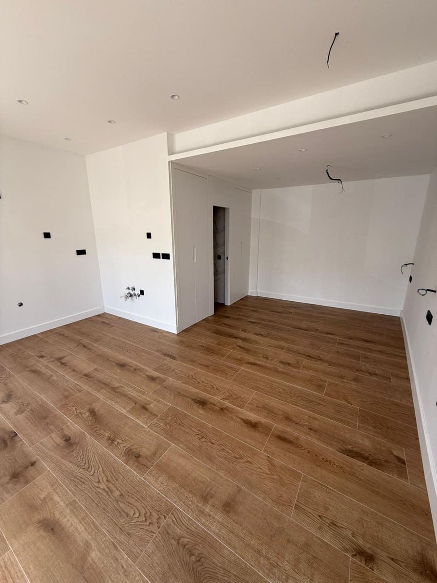 Studio till salu i Torremolinos - 190 000 € (Ref: 9860246)