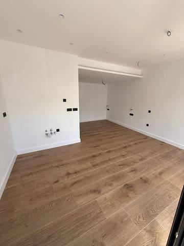 Studio till salu i Torremolinos - 190 000 € (Ref: 9860246)