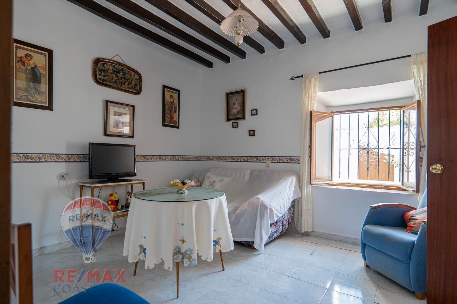 8 bedroom Finca/Country House for sale in Cajiz - € 295,000 (Ref: 9868714)