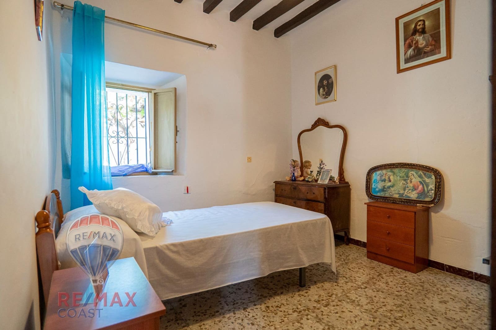 8 bedroom Finca/Country House for sale in Cajiz - € 295,000 (Ref: 9868714)