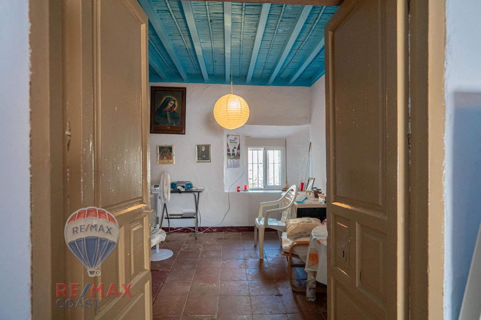 8 bedroom Finca/Country House for sale in Cajiz - € 295,000 (Ref: 9868714)