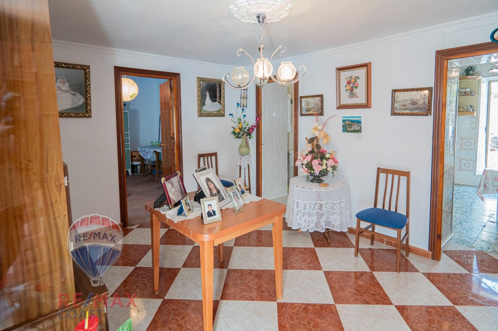 8 bedroom Finca/Country House for sale in Cajiz - € 295,000 (Ref: 9868714)