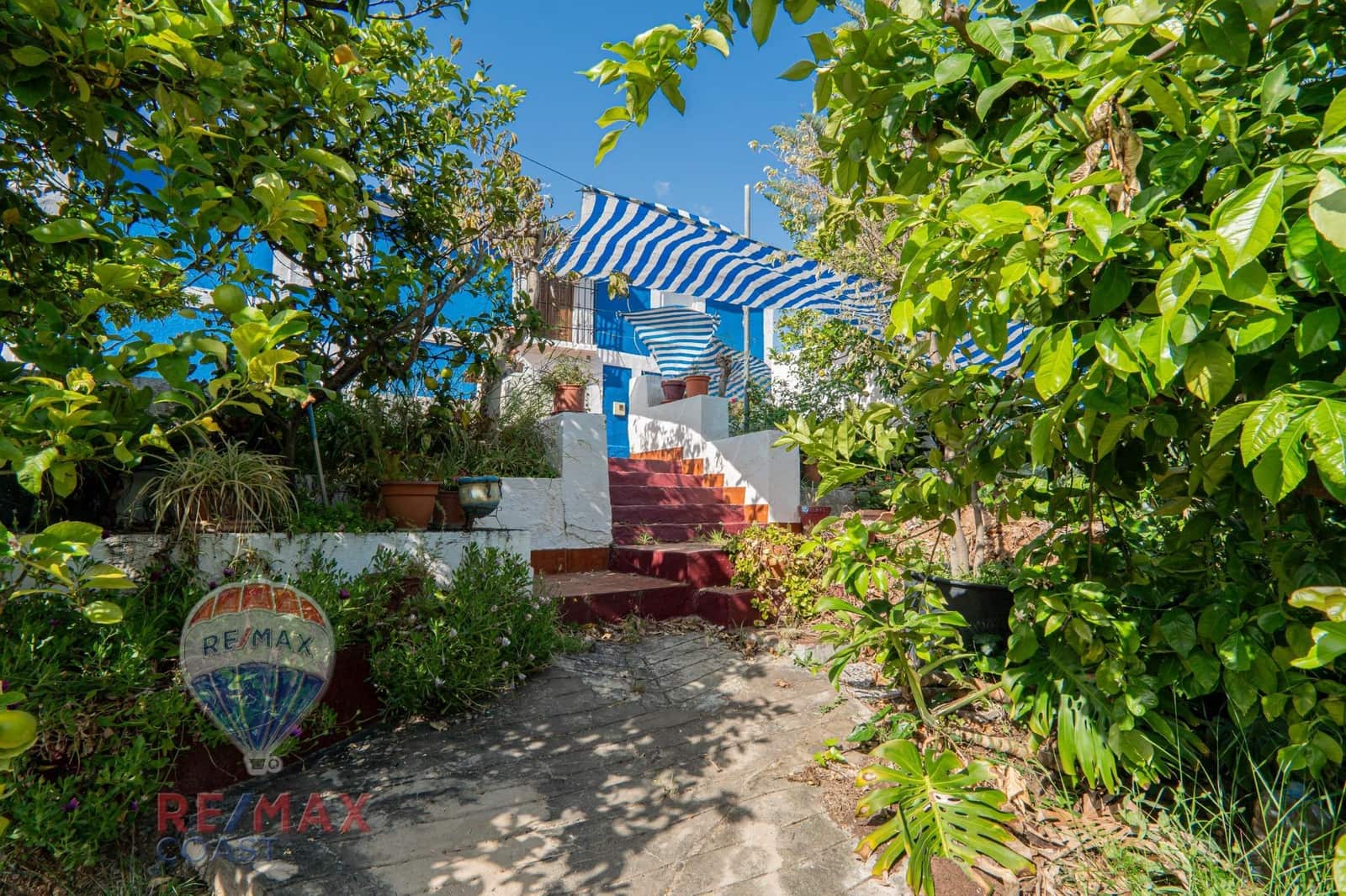 8 bedroom Finca/Country House for sale in Cajiz - € 295,000 (Ref: 9868714)