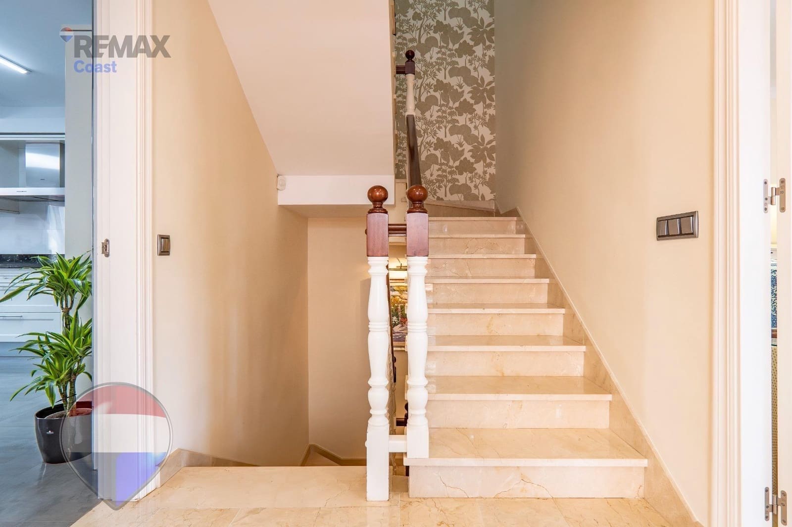 4 sypialnia Dom blizniak na sprzedaż w Torremolinos z garażem - 1 800 000 € (Ref: 9873669)